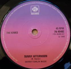 The Kinks : Sunny Afternoon - Sittin' on My Sofa